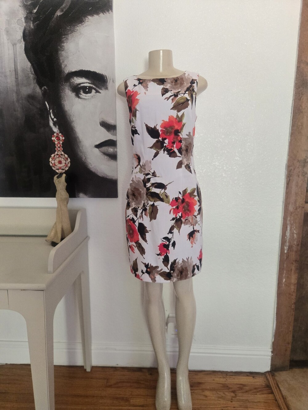 NWT Alyx White and Red Sheath Midi Dress Crew Neck Sleeveless Size 6